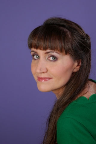 Biografien-Elena_Baumann-2022